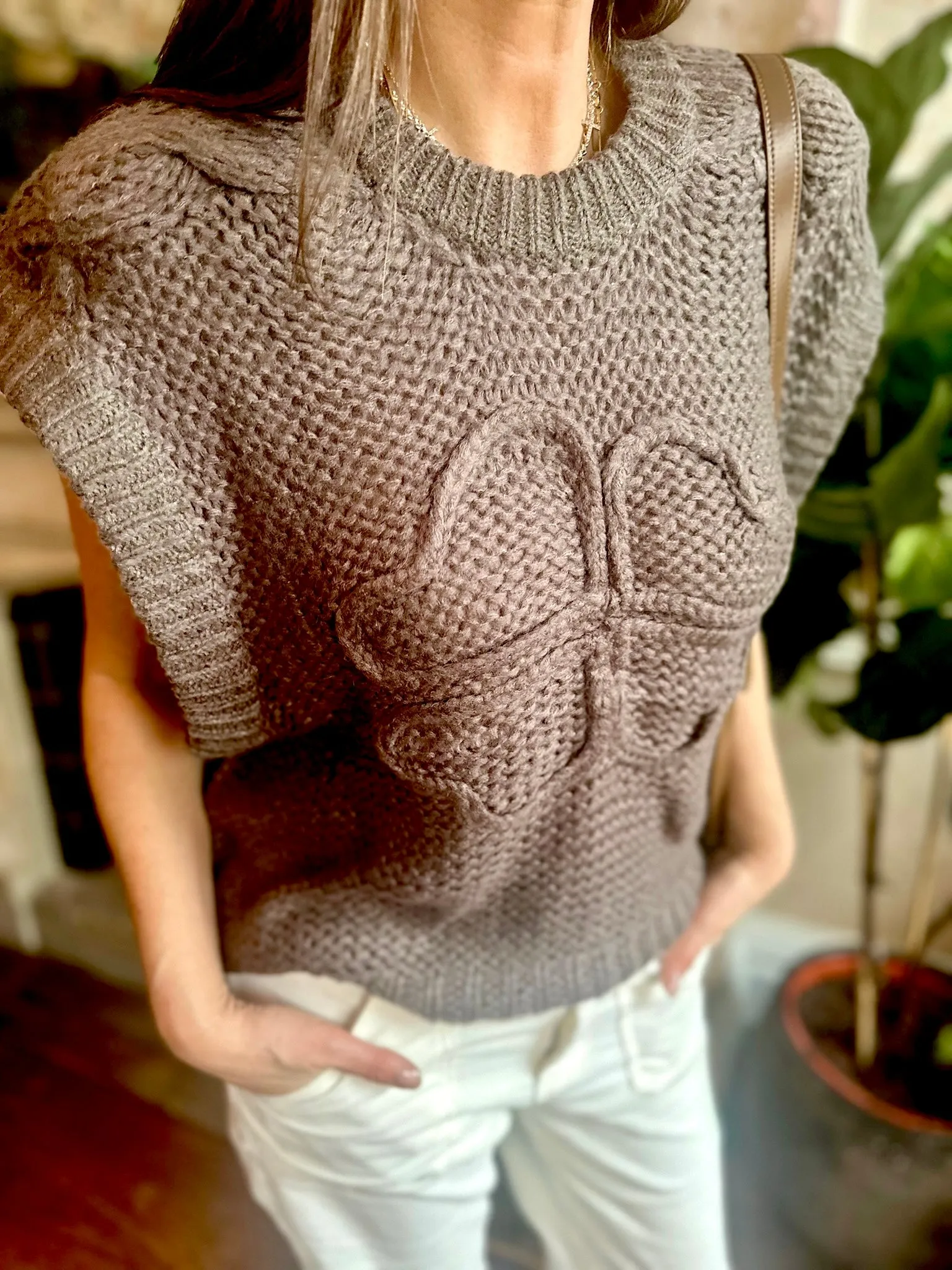 Rival Knitted Vest with Logo - Brown