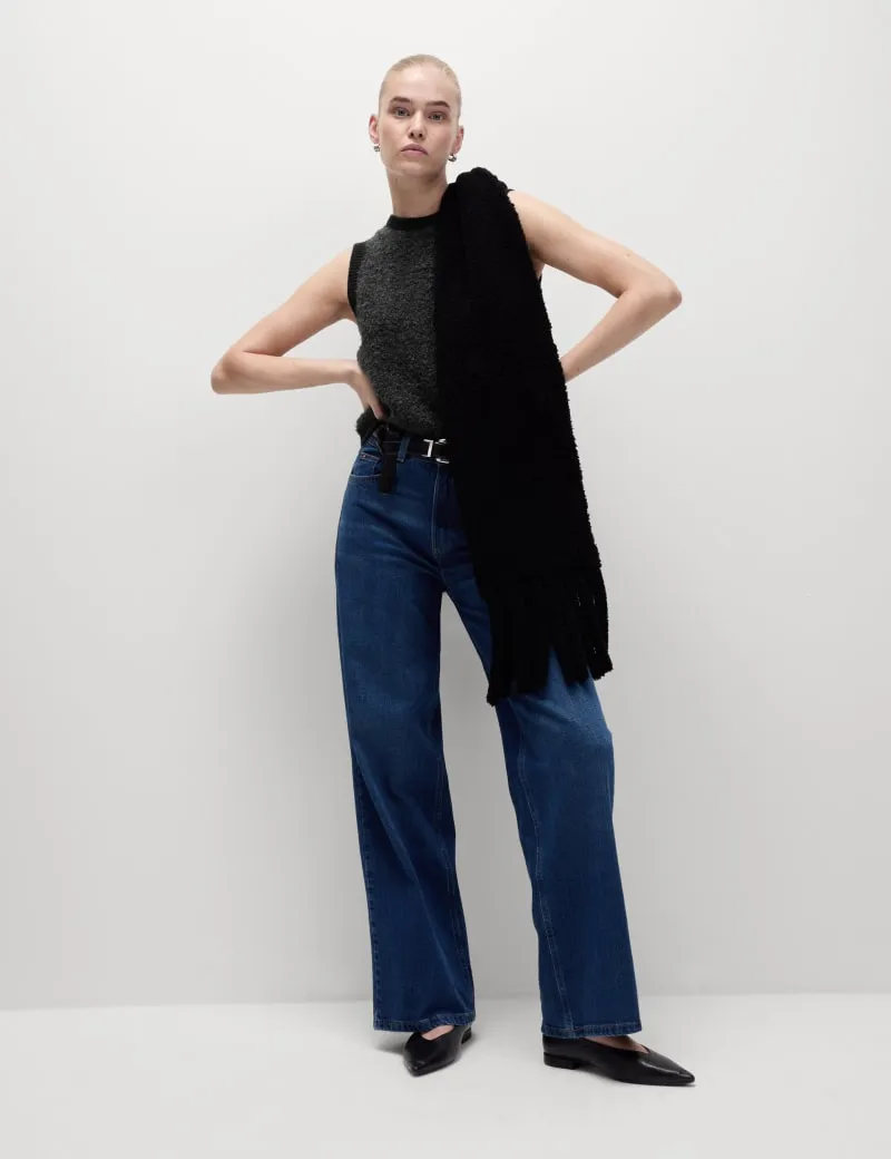Textured Tipped Detail Knitted Vest