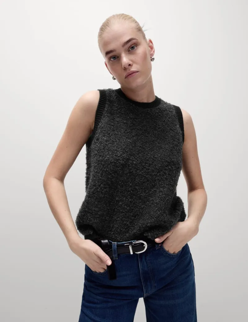 Textured Tipped Detail Knitted Vest